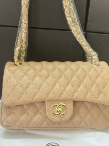 Chenal classic flap bag (1)